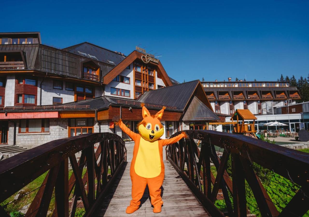 Hotel Grand Jasna デマノブスカ・ドリーナ エクステリア 写真
