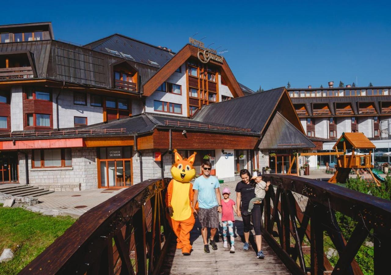 Hotel Grand Jasna デマノブスカ・ドリーナ エクステリア 写真